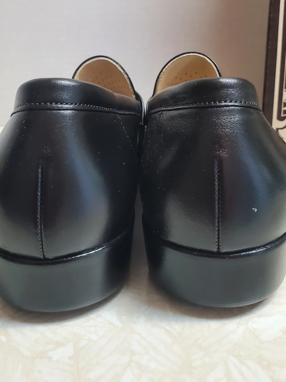 SAS Men's Black Leather Slip-On Penny Loafers